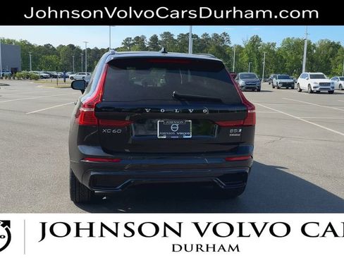 Used 2023 Volvo XC60 B5 Plus AWD/4WD image 7