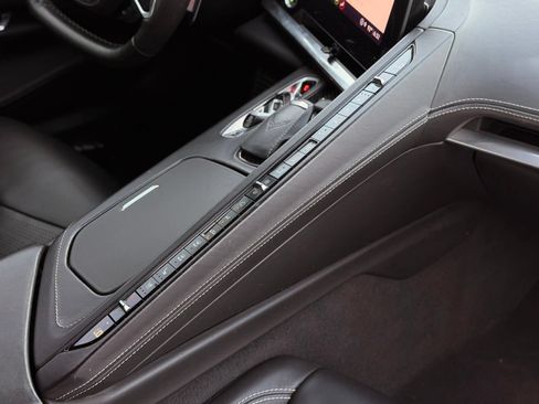 Used 2021 Chevrolet Corvette Stingray Premium Cpe w/ Z51 Performance Package RWD image 42