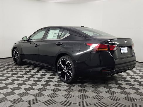 New 2025 Nissan Altima 2.5 SR w/ SR Premium Package image 3