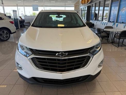 Used 2019 Chevrolet Equinox LS FWD image 7