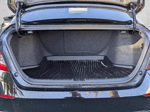 Used 2018 Honda Accord EX image 6