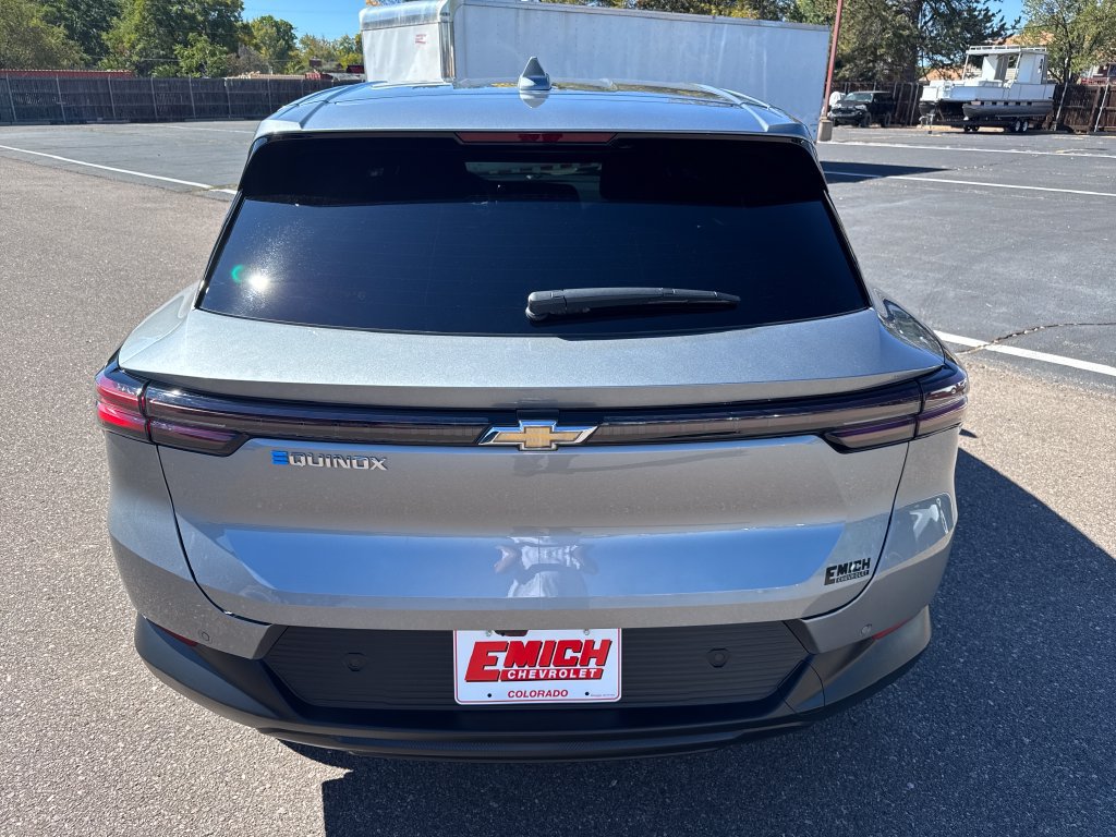 Used 2025 Chevrolet Equinox EV LT FWD image 4