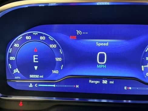 Certified 2023 Chevrolet Tahoe Z71 w/ Luxury Package image 13