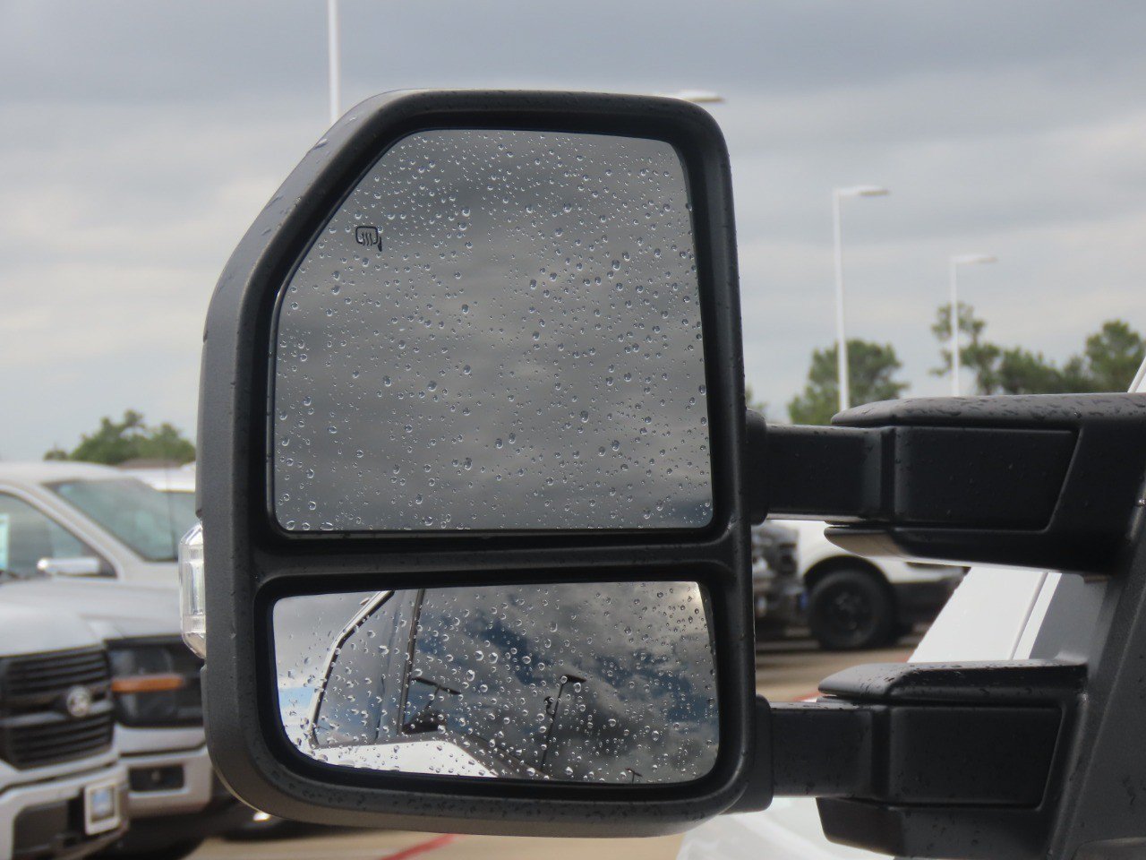 Used 2025 Ford F250 XLT w/ FX4 Off-Road Package AWD/4WD image 18