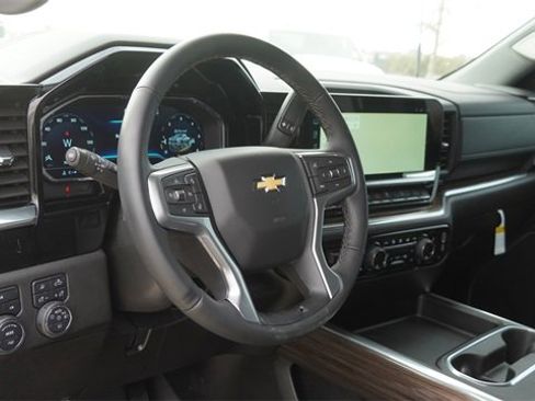 Used 2025 Chevrolet Silverado 2500 LT w/ Safety Package image 17