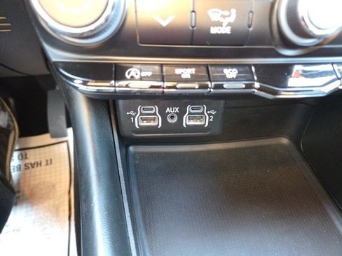 Used 2022 Dodge Durango GT image 22