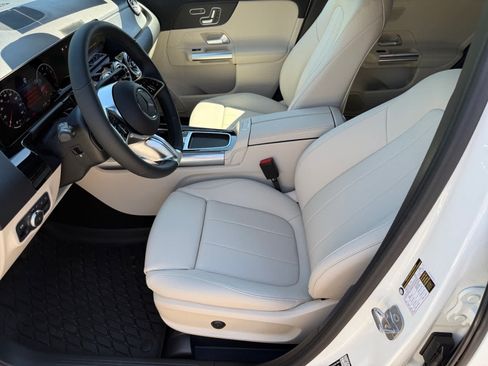 Used 2026 Mercedes-Benz GLA 250 4MATIC image 9