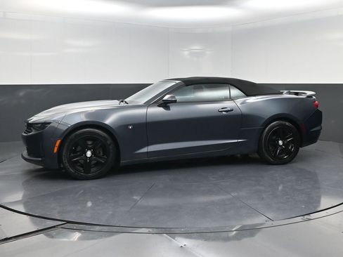 Used 2021 Chevrolet Camaro LT RWD image 3