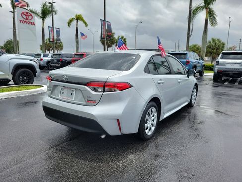 Used 2026 Toyota Corolla LE FWD image 11