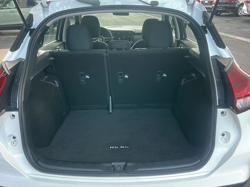 Used 2024 Nissan Kicks SV FWD image 16