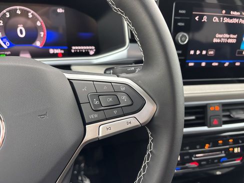New 2026 Volkswagen Taos SE image 16