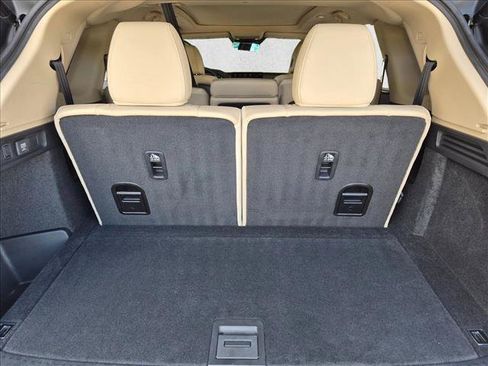 Certified 2023 Acura MDX FWD w/ Technology Package image 17