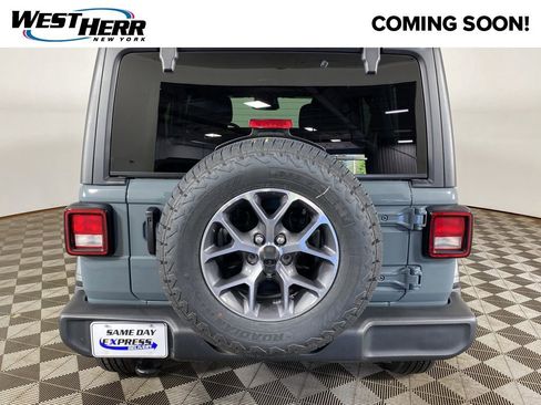 Used 2026 Jeep Wrangler Unlimited Sport AWD/4WD image 17