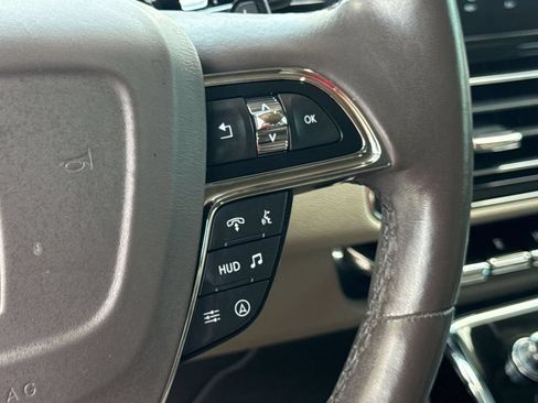Certified 2022 Lincoln Navigator Reserve AWD/4WD image 21