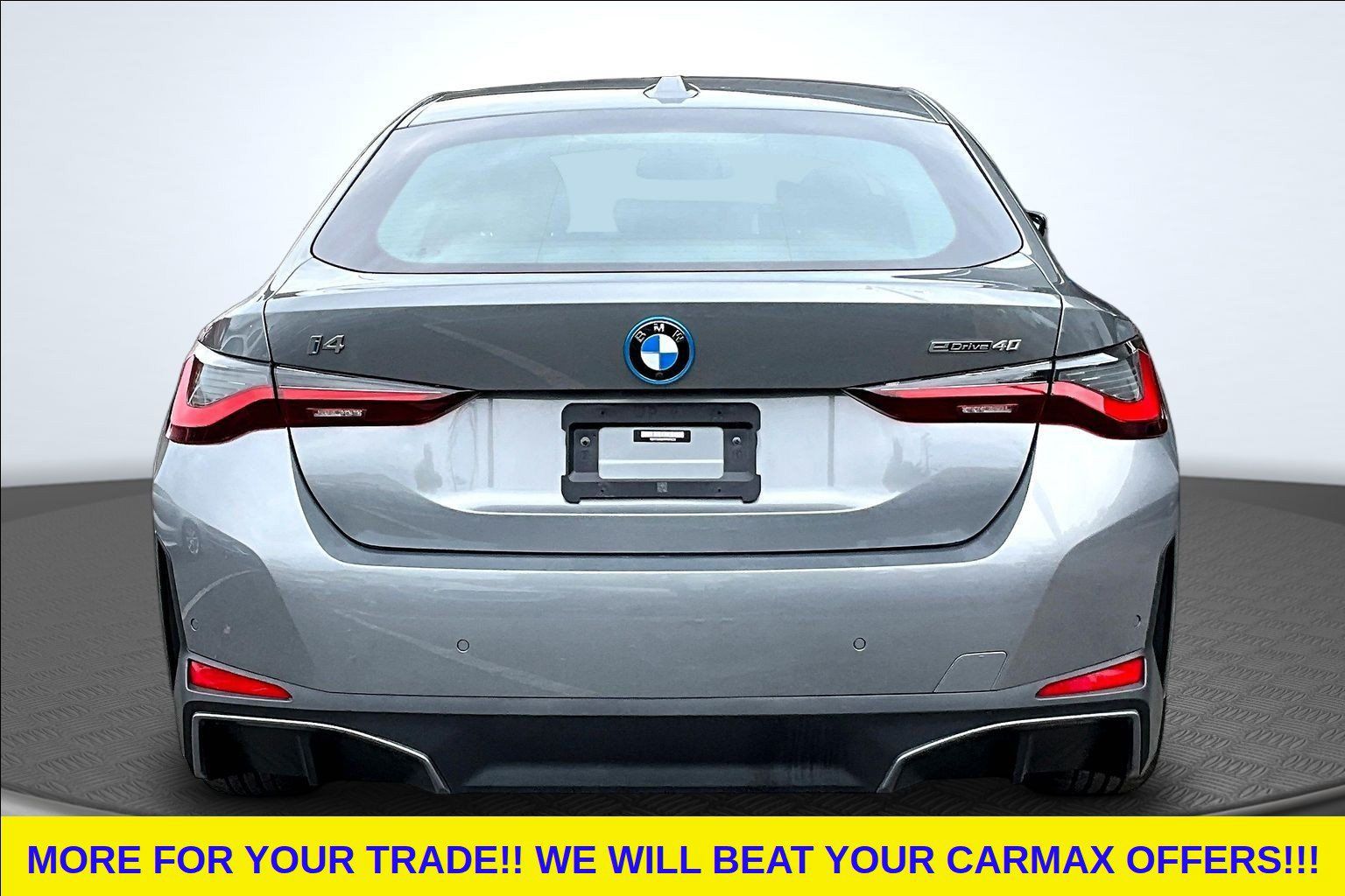 Used 2023 BMW i4 eDrive40 w/ Premium Package RWD image 5