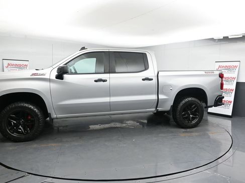 Used 2019 Chevrolet Silverado 1500 Custom Trail Boss w/ Custom Convenience Package image 5