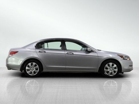 Used 2010 Honda Accord EX-L image 6