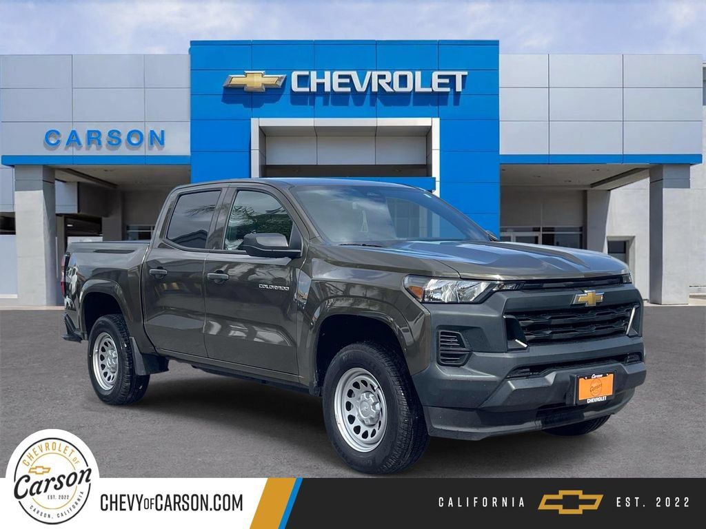 Used 2024 Chevrolet Colorado W/T RWD image 1