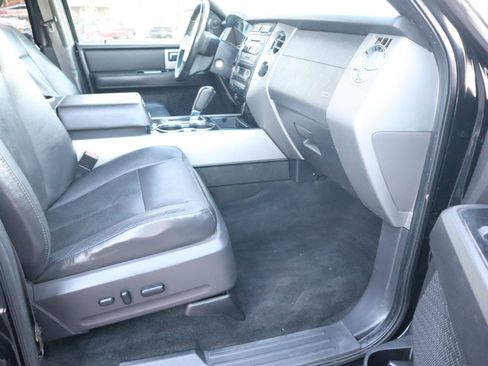 Used 2012 Ford Expedition Limited image 17