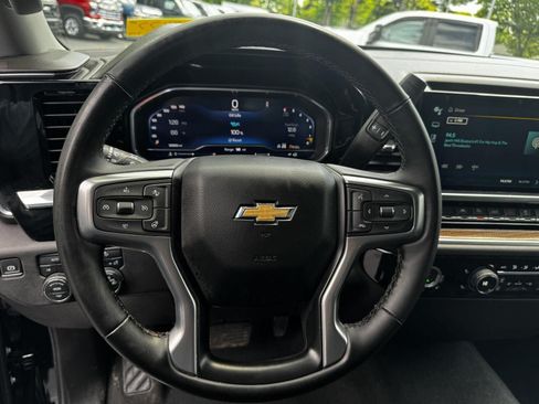 Certified 2024 Chevrolet Silverado 1500 LT AWD/4WD image 12