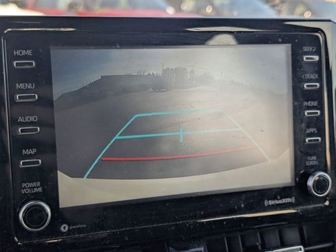 Used 2020 Toyota Corolla SE image 16