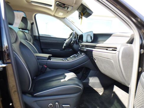 Used 2024 Hyundai Palisade Limited image 10
