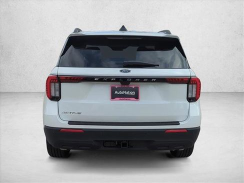 New 2026 Ford Explorer Active image 8