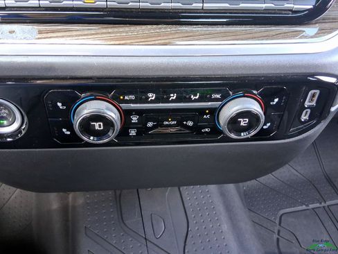 Used 2022 Chevrolet Silverado 1500 LT w/ Protection Package AWD/4WD image 22