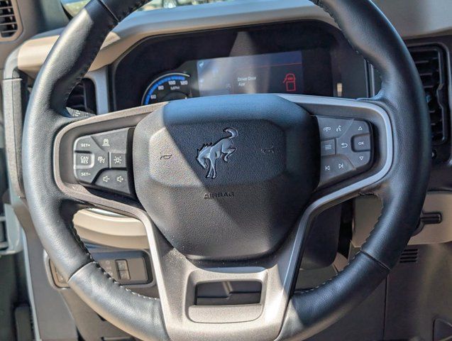 Used 2024 Ford Bronco Wildtrak AWD/4WD image 16