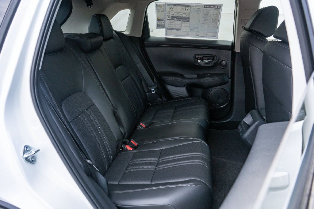 New 2027 Honda HR-V EX-L image 14
