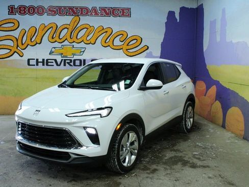 Used 2025 Buick Encore GX Preferred image 2