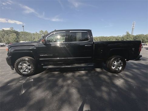 Certified 2018 GMC Sierra 3500 Denali w/ Duramax Plus Package image 10