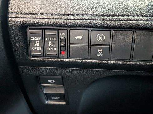 Used 2024 Honda Odyssey EX-L image 18