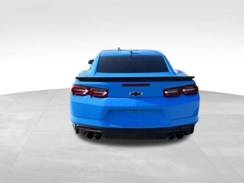 Used 2023 Chevrolet Camaro LT w/ Technology Package RWD image 4