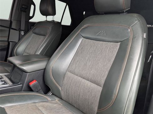 Used 2022 Ford Explorer Timberline image 12