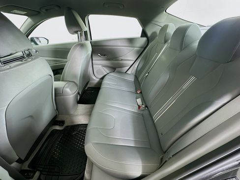 Used 2023 Hyundai Elantra SEL image 26