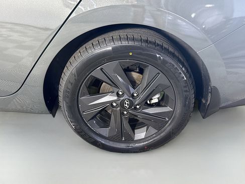 Used 2023 Hyundai Elantra SEL FWD image 37