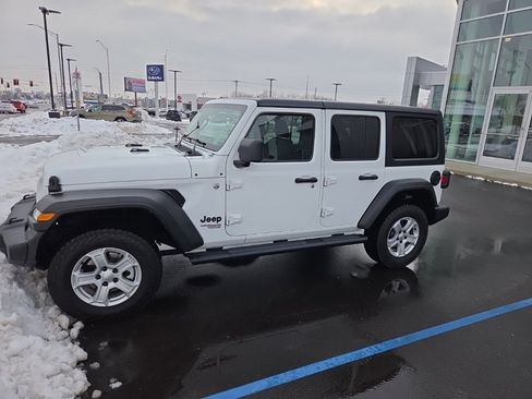 Used 2021 Jeep Wrangler Unlimited Sport image 2