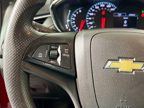 Used 2021 Chevrolet Trax LS w/ Tint and Cruise Package image 18