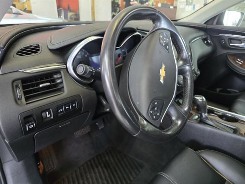 Used 2014 Chevrolet Impala LT w/ Premium Seating Package image 9
