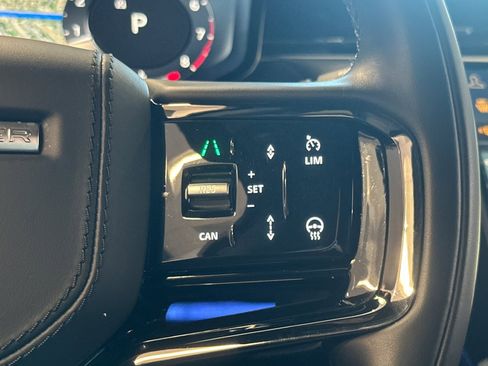 Used 2025 Land Rover Range Rover Sport Autobiography image 33
