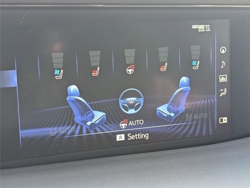Used 2020 Lexus LS 500h AWD w/ Luxury Package image 28