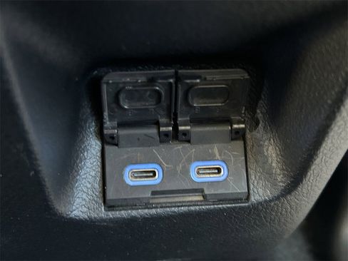 Used 2024 Toyota 4Runner SR5 image 21