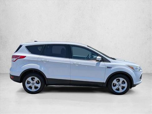 Used 2015 Ford Escape SE FWD image 4
