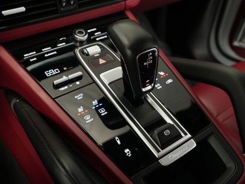 Used 2019 Porsche Cayenne Turbo AWD/4WD image 58