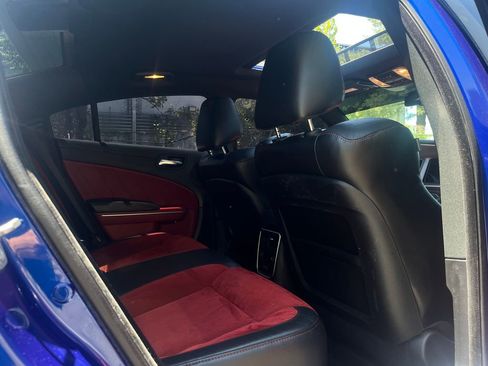 Used 2022 Dodge Charger Scat Pack RWD image 15