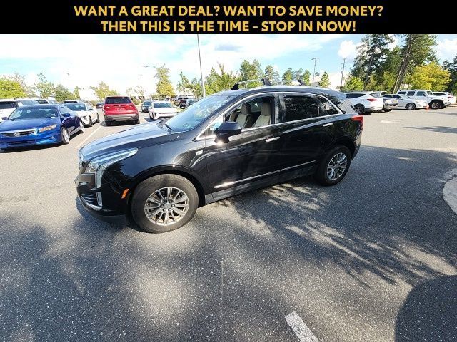 Used 2018 Cadillac XT5 Luxury w/ Driver Awareness Package AWD/4WD image 5