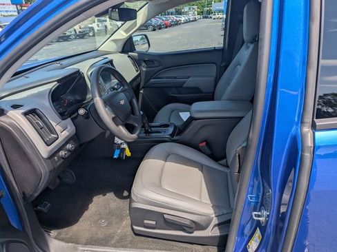Used 2018 Chevrolet Colorado W/T AWD/4WD image 13
