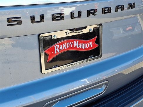 Used 2023 Chevrolet Suburban High Country w/ Premium Package 2 image 29