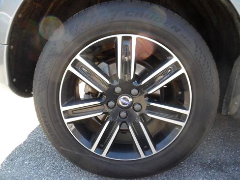 Used 2017 Volvo XC60 T5 Dynamic w/ Preferred Option Package image 24